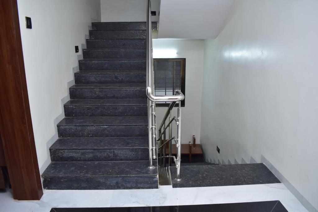 Hotel Sai Sandesh Shirdi Eksteriør bilde