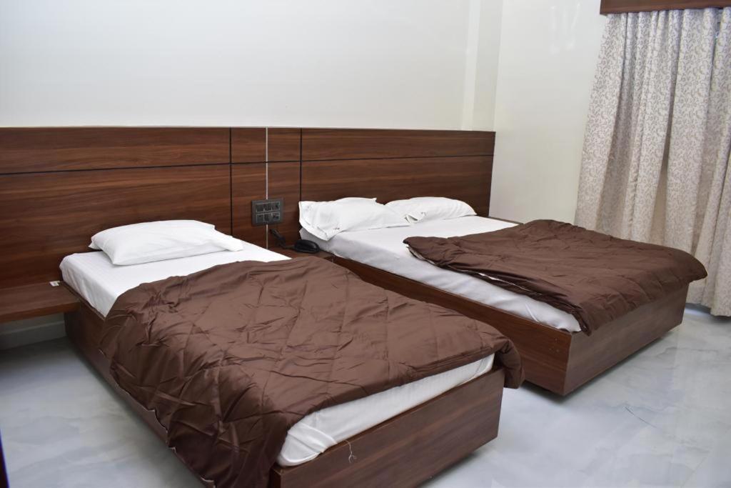 Hotel Sai Sandesh Shirdi Eksteriør bilde